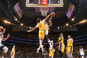 爱游戏登入-包含蒂姆连续五场比赛得分超过表现优异，篮网不断突破！热度持续攀升的词条