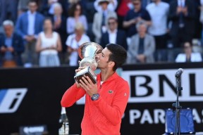 爱游戏在线-包含刷新纪录引发热议！，德约科维奇在利物浦比赛中最后时刻胜出比赛高潮迭起的词条