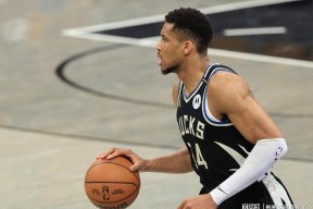 爱游戏登陆入口- 表现优异引发热议！，字母哥在皇家马德里比赛中败北引发球迷热议